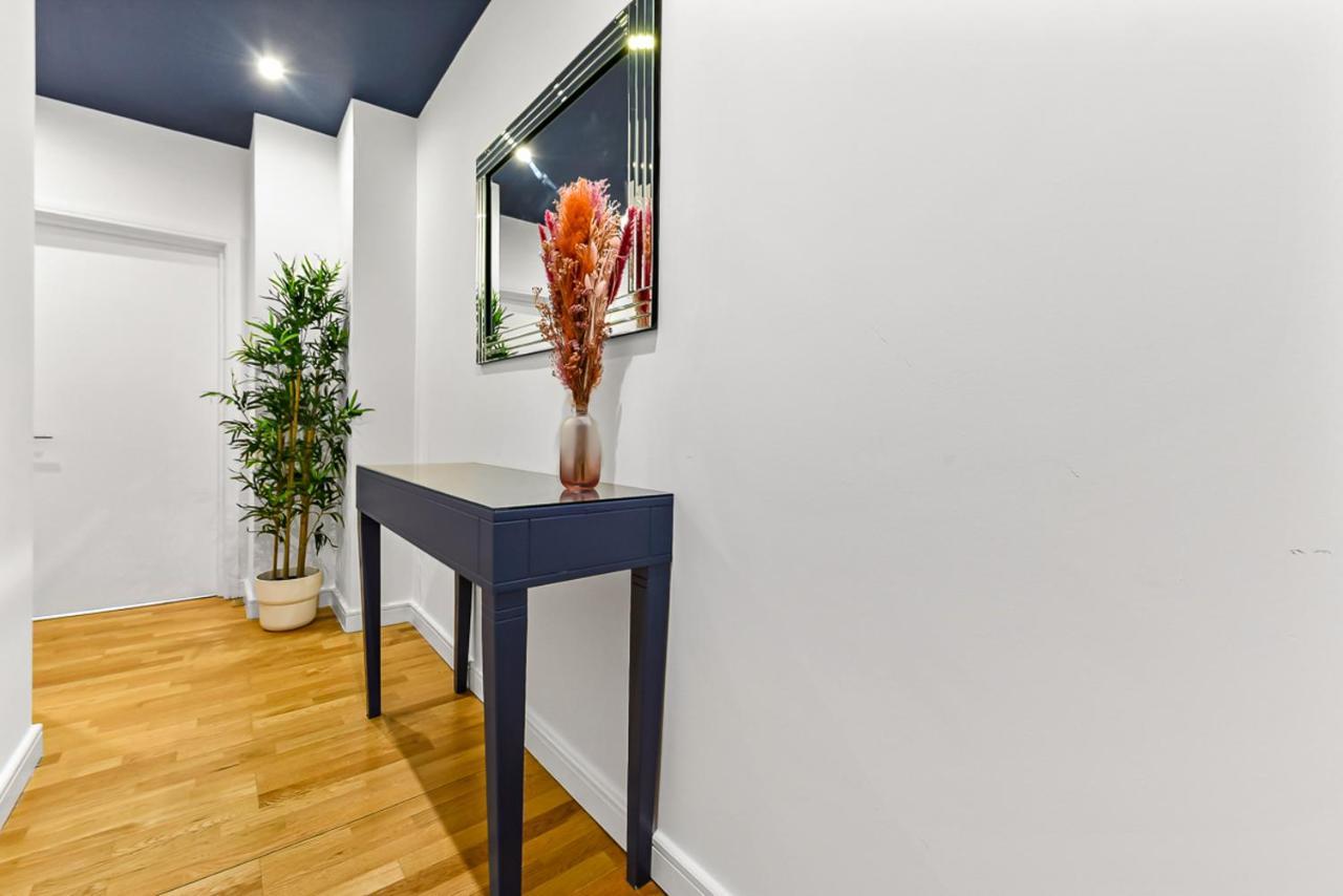 Spacious Contemporary 2 Bed Flat, Central 런던 외부 사진